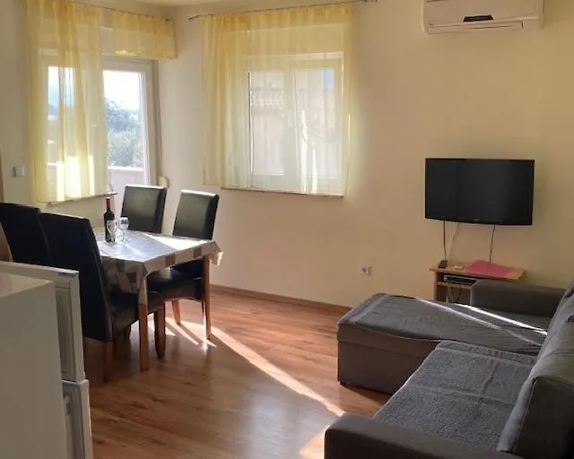 Apartments Nesic Peroj Fazana