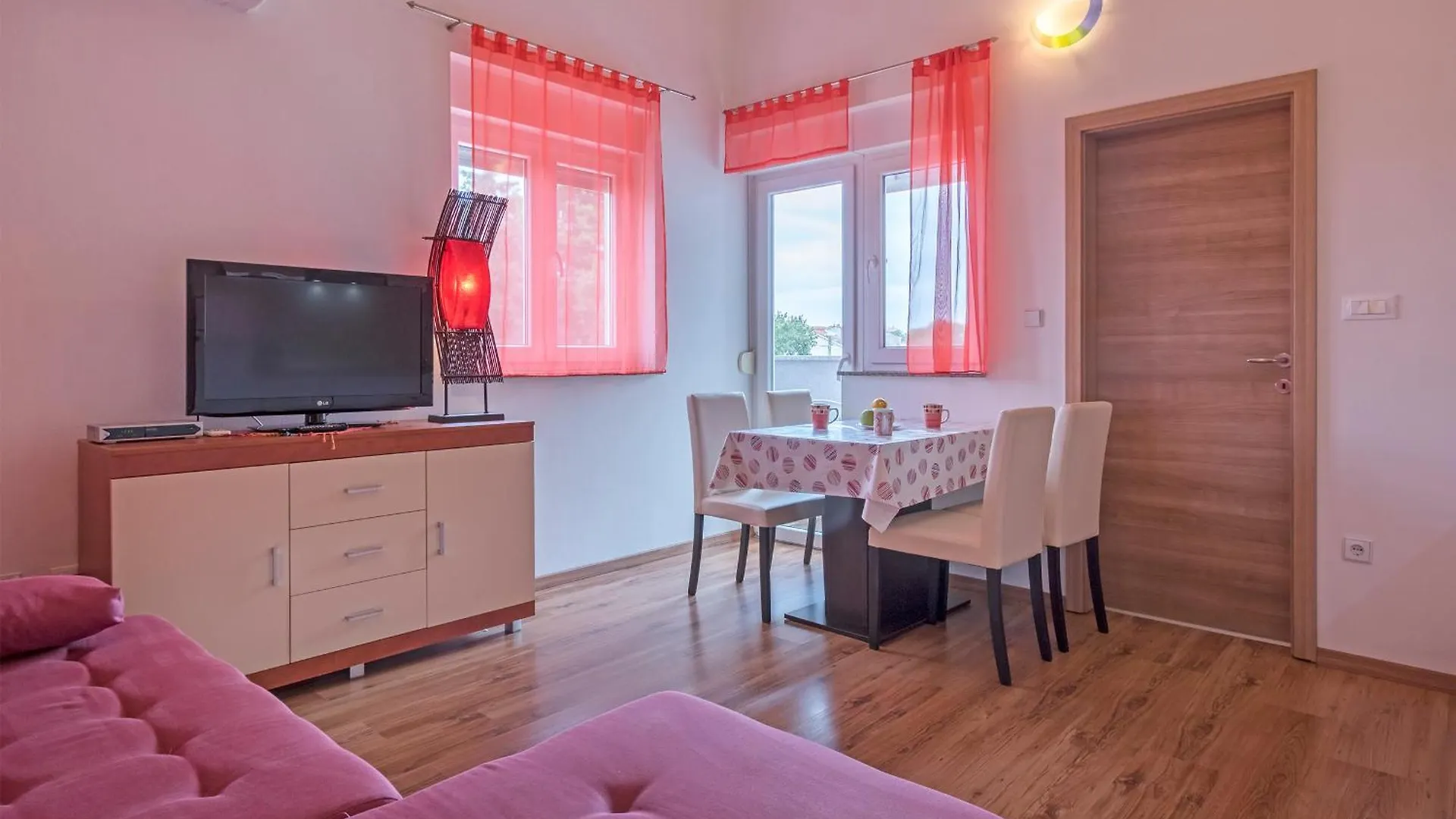 Apartments Nesic Peroj Fazana